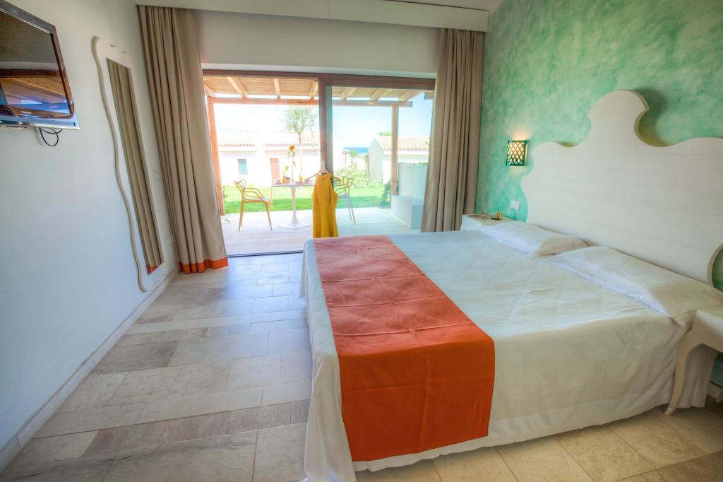 Paradise Resort And Spa San Teodoro  Buitenkant foto